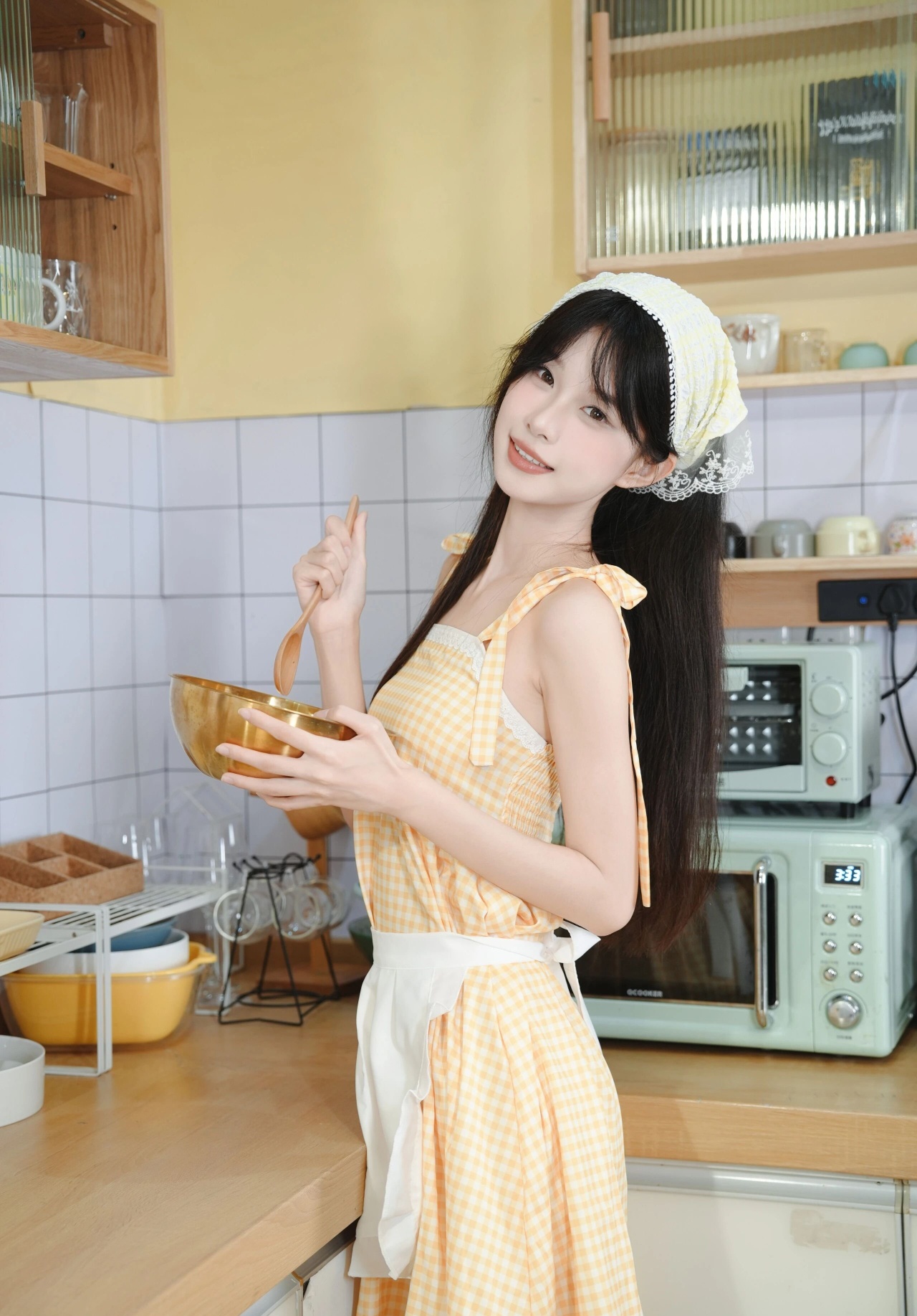 【网图】厨房美少女 【网图】厨房美少女